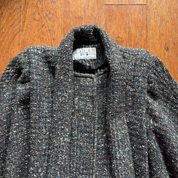 Capri Union Made Wool Tweed Jacket with Fur Scarf – Multicolor Vintage Luxury - Picture 10 of 16